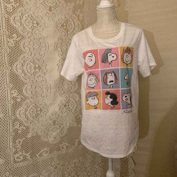 Love Tribe Tops - Schulz peanuts T-shirt NWT